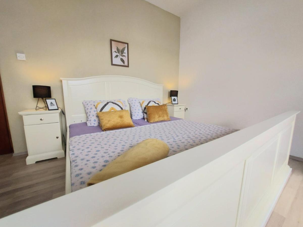 Apartmani Seaview Ljubač Zewnętrze zdjęcie