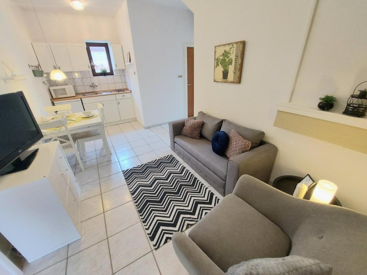 Apartmani Seaview Ljubač Zewnętrze zdjęcie